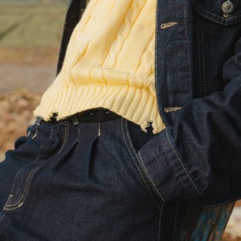 IBRA0069 BANANA KNIT SWEATER