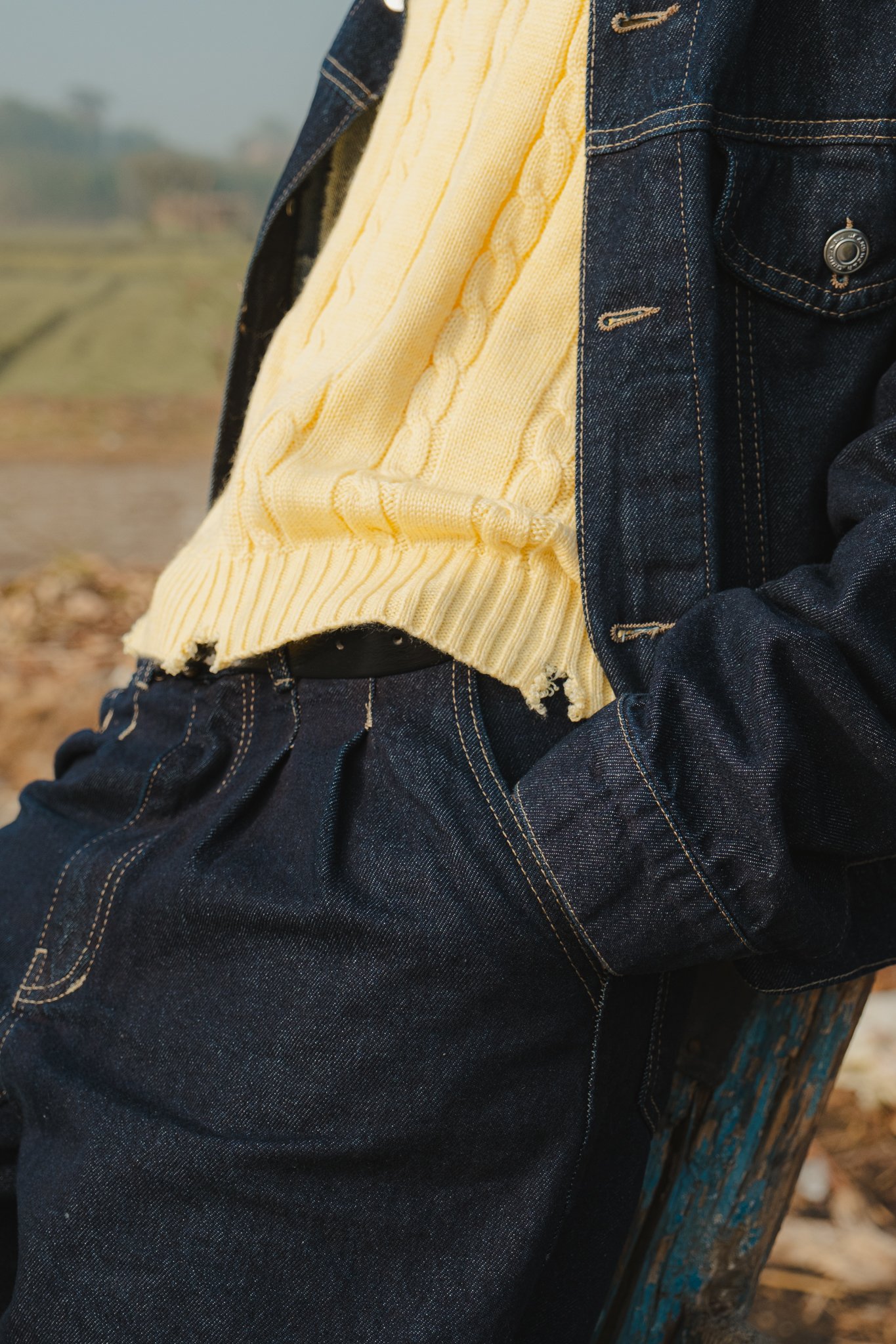 IBRA0069 BANANA KNIT SWEATER